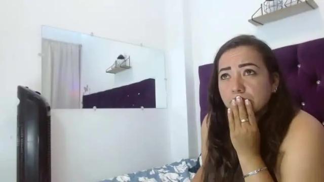 Image 2 of madeleynhall Stream on Chaturbate on 20 months ago