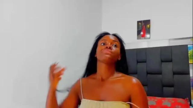 Image 8 of madelin_ferrer Stream on Chaturbate on 15 months ago