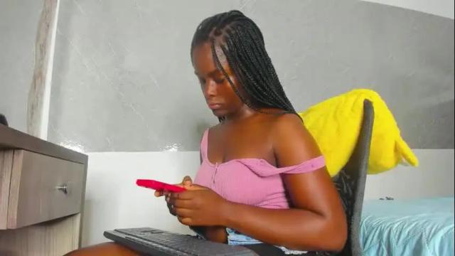 Image 3 of madelin_ferrer Stream on Chaturbate on 2 months ago