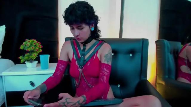Image 4 of madeline_devil Stream on Chaturbate on 15 months ago