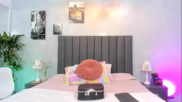 Image 2 of madelyn_bleert Stream on Chaturbate on 2 months ago