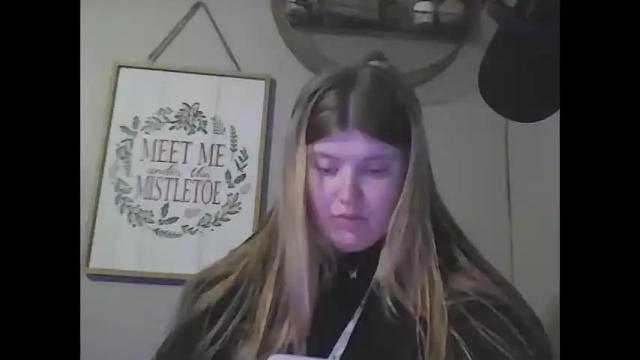 Image 8 of madiiiixoxo_ Stream on Chaturbate on 16 months ago