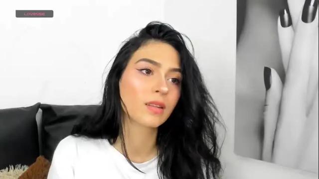 Image 11 of madison__beer Stream on Chaturbate on 28 days ago