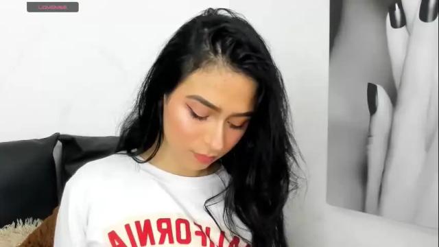Image 12 of madison__beer Stream on Chaturbate on 28 days ago