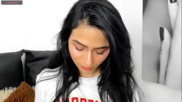 Image 4 of madison__beer Stream on Chaturbate on 28 days ago
