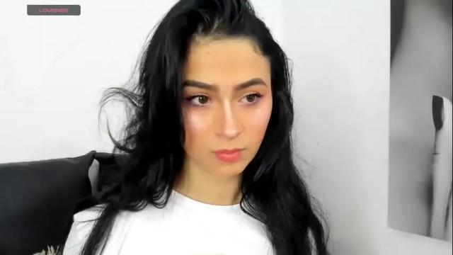 Image 6 of madison__beer Stream on Chaturbate on 28 days ago