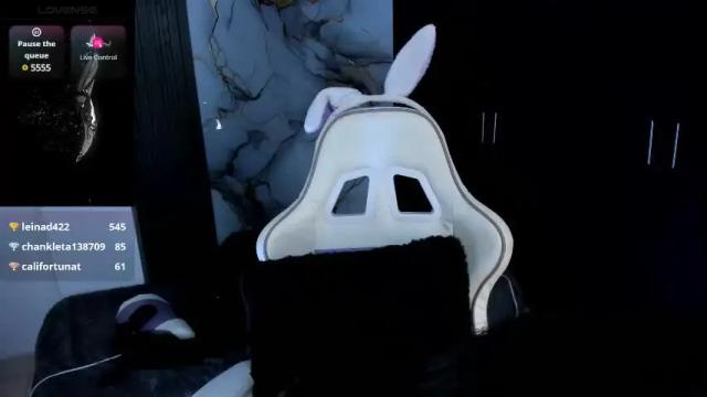 Image 8 of madison_jacksonn Stream on Chaturbate on 23 days ago