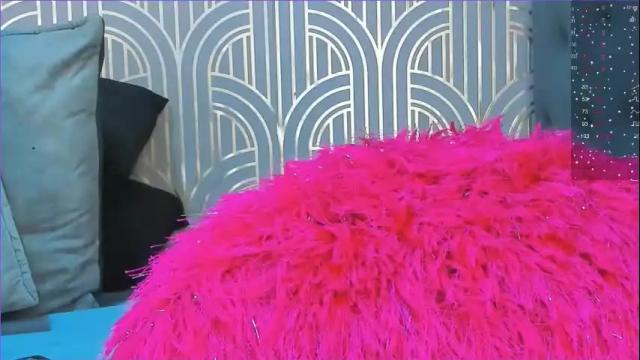 Image 2 of madison_milan Stream on Chaturbate on 27 days ago