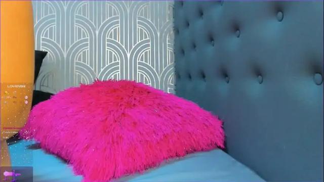 Image 10 of madison_milan Stream on Chaturbate on 21 days ago