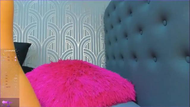 Image 7 of madison_milan Stream on Chaturbate on 21 days ago