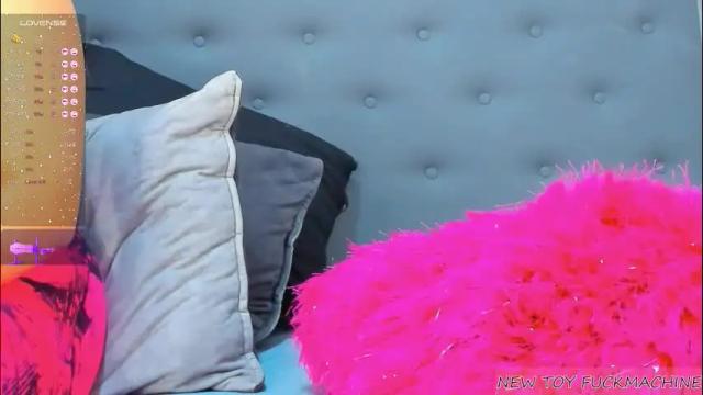 Image 8 of madison_milan Stream on Chaturbate on 1 month ago