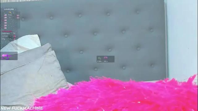 Image 4 of madison_milan Stream on Chaturbate on 23 days ago