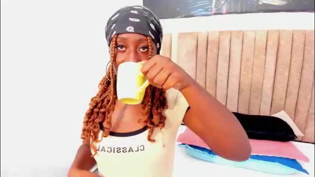 Image 8 of madison_mooney Stream on Chaturbate on 2 months ago