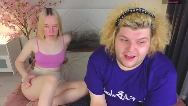Image 2 of madison_tyler_18 Stream on Chaturbate on 16 months ago