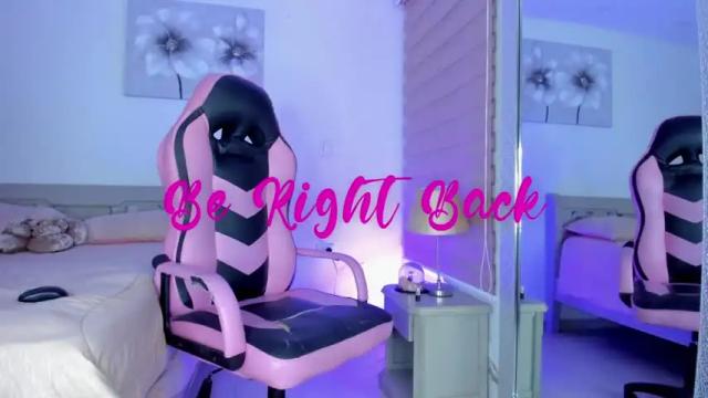 Image 12 of madison_vergara Stream on Chaturbate on 16 months ago
