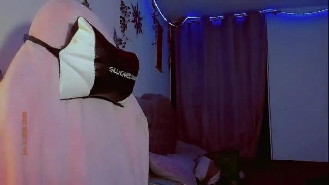 Image 2 of madison_x17 Stream on Chaturbate on 1 month ago