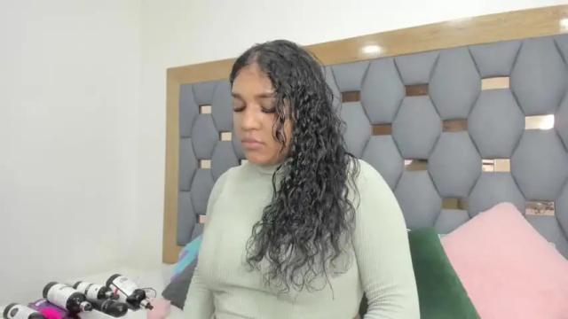 Image 7 of madisonbrunette_lx Stream on Chaturbate on 12 months ago