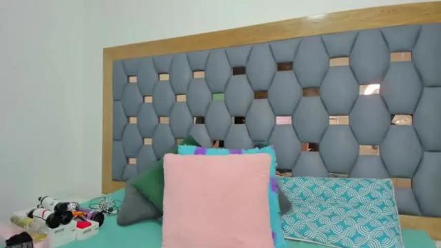 Image 3 of madisonbrunette_lx Stream on Chaturbate on 13 months ago