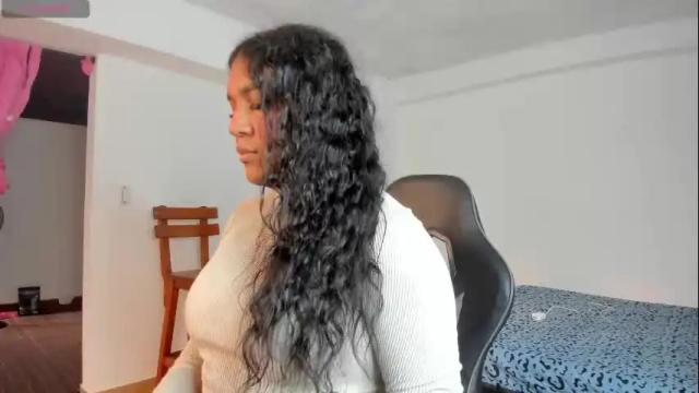 Image 4 of madisonbrunette_lxs Stream on Chaturbate on 1 month ago