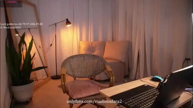 Image 2 of madisonlara Stream on Chaturbate on 2 months ago