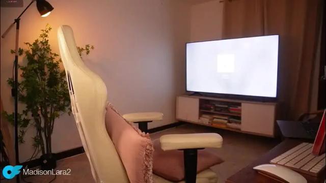 Image 6 of madisonlara Stream on Chaturbate on 1 month ago