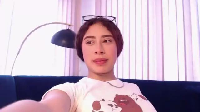 Image 2 of madisson_se Stream on Chaturbate on 16 months ago