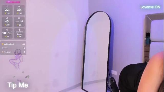 Image 12 of mady_collins Stream on Chaturbate on 17 days ago