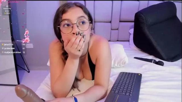 Image 6 of mady_collins Stream on Chaturbate on 2 days ago