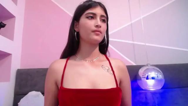 Image 6 of mady_cute_ Stream on Chaturbate on 15 months ago