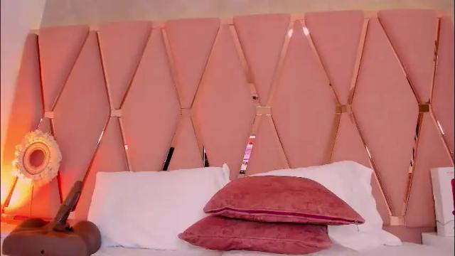 Image 6 of mady_james Stream on Chaturbate on 1 month ago