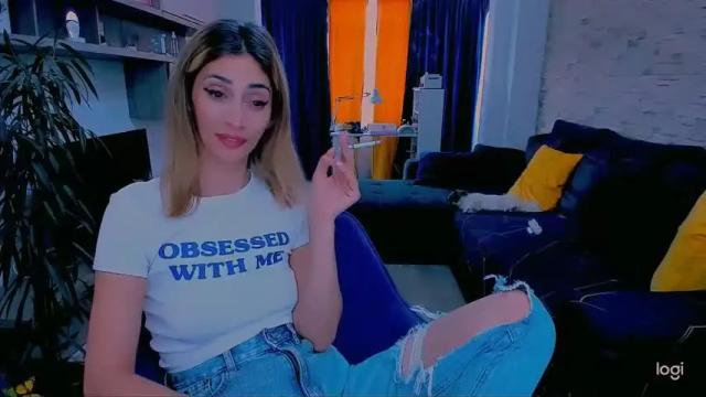 Image 12 of madyeroberts Stream on Chaturbate on 10 months ago