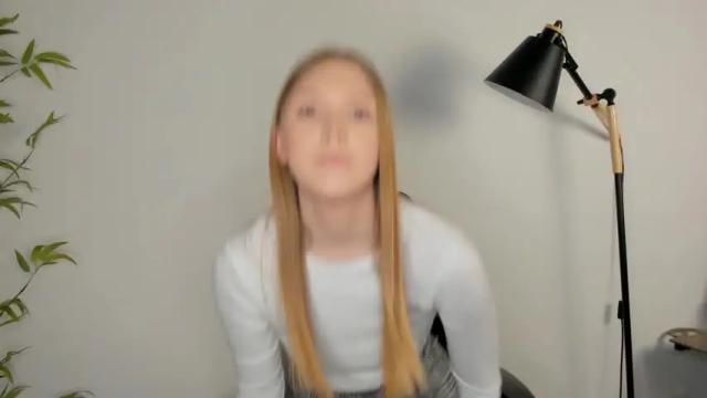 Image 8 of maecurson Stream on Chaturbate on 14 months ago