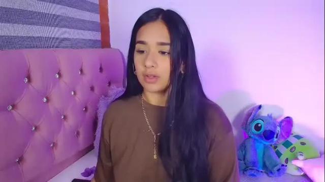 Image 2 of maeena Stream on Chaturbate on 14 days ago
