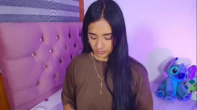 Image 8 of maeena Stream on Chaturbate on 14 days ago