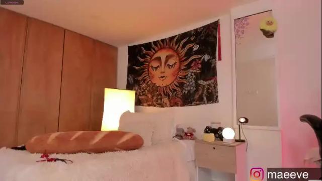 Image 3 of maeeve_ Stream on Chaturbate on 3 months ago