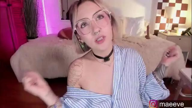 Image 3 of maeeve_ Stream on Chaturbate on 1 month ago