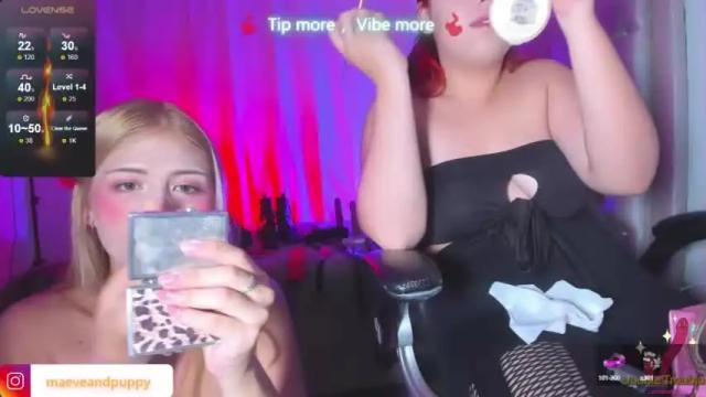 Image 2 of maeveandpuppy Stream on Chaturbate on 16 months ago