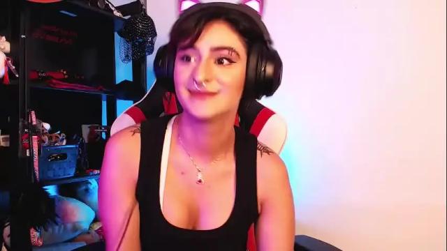 Image 4 of maevemads Stream on Chaturbate on 20 days ago