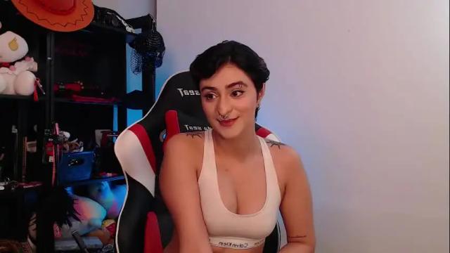 Image 12 of maevemads Stream on Chaturbate on 19 days ago