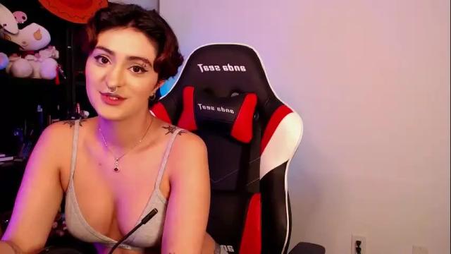 Image 2 of maevemads Stream on Chaturbate on 12 days ago