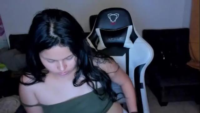 Image 3 of mafe23colombia Stream on Chaturbate on 2 months ago