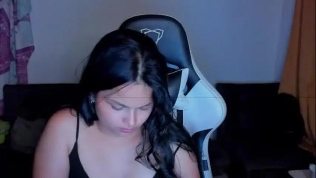 Image 7 of mafe23colombia Stream on Chaturbate on 1 month ago