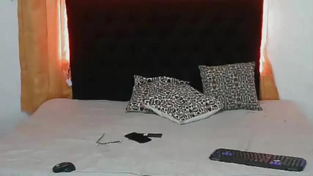 Image 11 of magentarous Stream on Chaturbate on 15 months ago