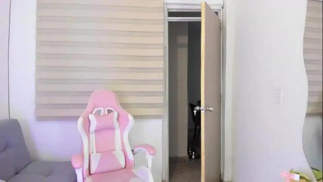 Image 10 of mager_of Stream on Chaturbate on 5 months ago