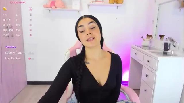 Image 2 of mager_of Stream on Chaturbate on 17 days ago