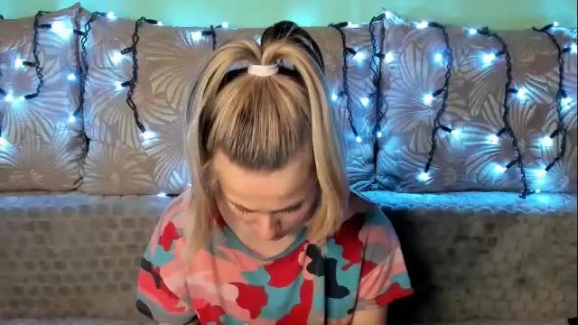 Image 2 of maggiecake Stream on Chaturbate on 1 month ago