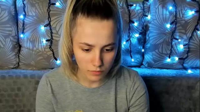 Image 12 of maggiecake Stream on Chaturbate on 23 days ago