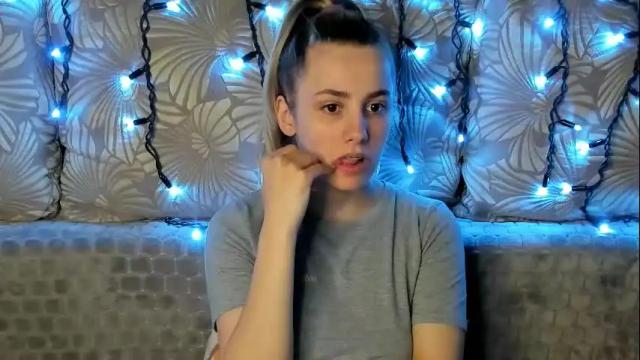 Image 4 of maggiecake Stream on Chaturbate on 23 days ago