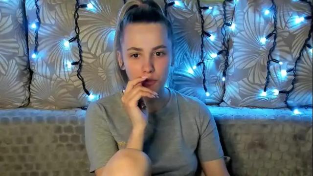 Image 7 of maggiecake Stream on Chaturbate on 23 days ago