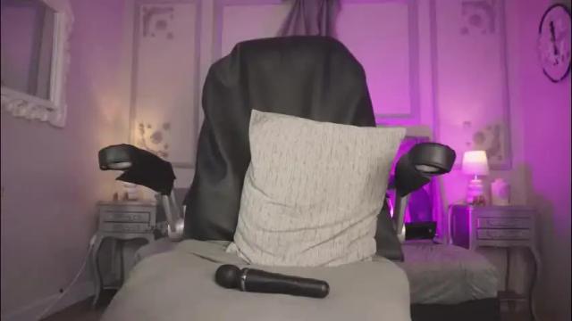 Image 2 of maggietime Stream on Chaturbate on 1 month ago